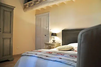 Mas Le 7 Bed & Breakfast Saint-Andiol